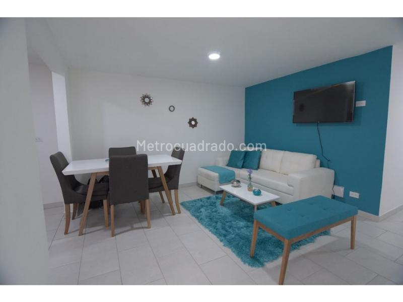 Casa Independiente para Subarriendo en Laureles (3 Estudios) - 2
