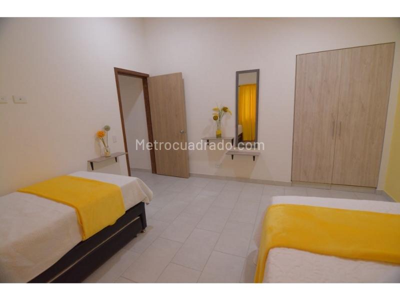Casa Independiente para Subarriendo en Laureles (3 Estudios) - 6