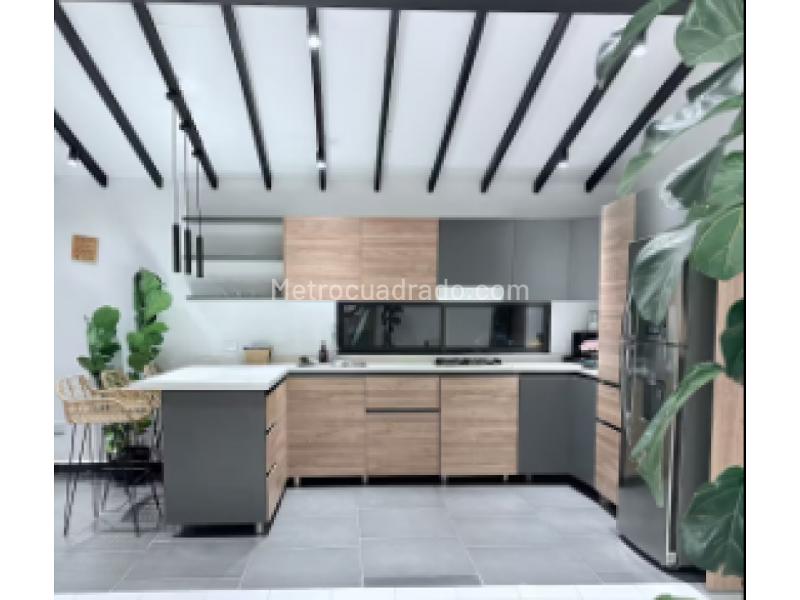 3BR House in Vereda Sajonia (360 m²)