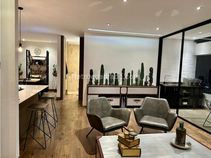 Charming 2BR Apartment in Poblado San Lucas - 6