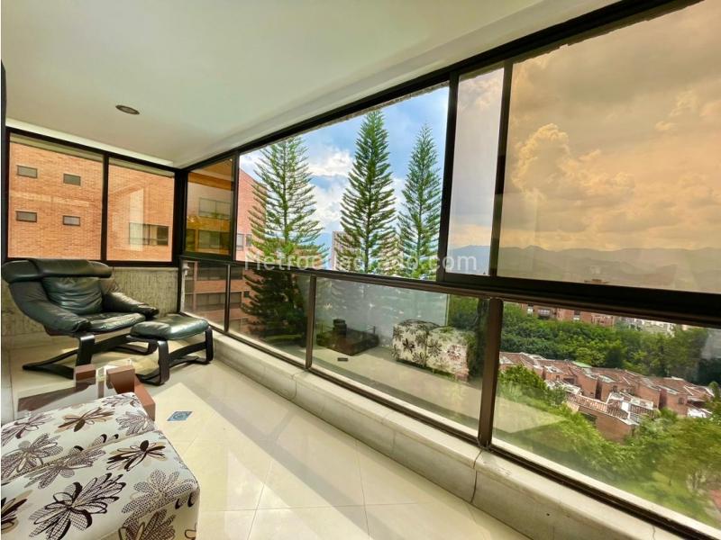 Apartamento Amoblado de 4 Alcobas para Arriendo y Venta en Los Balsos - 7