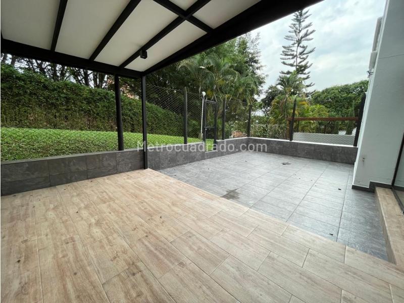 Casa amplia de 3 Alcobas con patio en El Poblado - 5