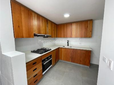 Casa de 3 alcobas en arriendo en San Lucas, Medellín, 164 m² · foto 8 de 20