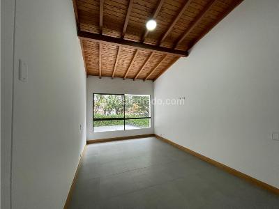 Casa de 3 alcobas en arriendo en San Lucas, Medellín, 164 m² · foto 18 de 20