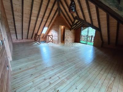 Casa de 5 alcobas en arriendo en Vereda La Mosquita, Rionegro, 1300 m² · foto 10 de 20