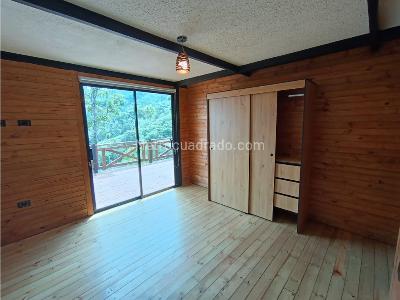 Casa de 5 alcobas en arriendo en Vereda La Mosquita, Rionegro, 1300 m² · foto 19 de 20