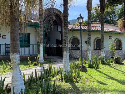 Casa de 5 alcobas en venta en Llanogrande, Rionegro, 700 m² · foto 2 de 20