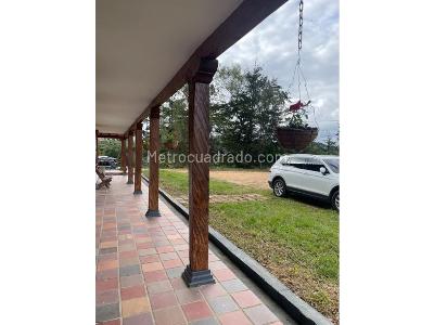 Casa de 5 alcobas en venta en Vereda Los Pinos, Rionegro · foto 6 de 13