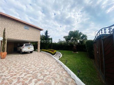 Casa de 5 alcobas en venta en Llanogrande, Rionegro, 1500 m² · foto 6 de 20