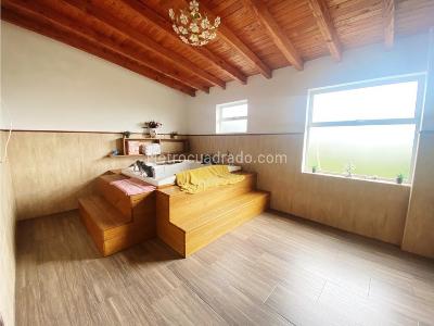 Casa de 5 alcobas en venta en Llanogrande, Rionegro, 1500 m² · foto 9 de 20