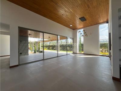 Casa de 4 alcobas en venta en Llanogrande, Rionegro, 600 m² · foto 6 de 17