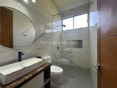 Casa de 4 alcobas en venta en Llanogrande, Rionegro, 600 m² · foto 9 de 17
