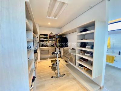 Casa de 4 alcobas en venta en Alto De Las Palmas, Medellín, 400 m² · foto 13 de 20