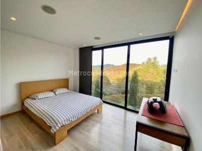 Casa de 4 alcobas en venta en Alto De Las Palmas, Medellín, 400 m² · foto 16 de 20