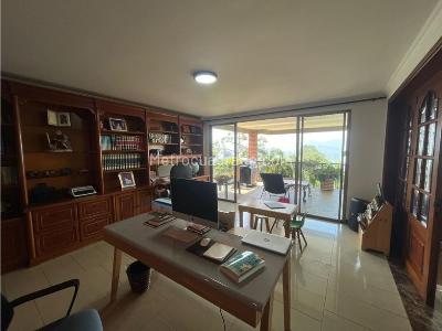 Casa de 4 alcobas en venta en Las Palmas, Medellín, 690 m² · foto 6 de 20