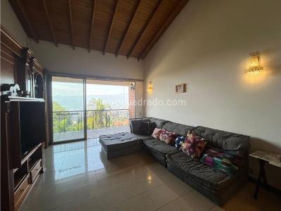 Casa de 4 alcobas en venta en Las Palmas, Medellín, 690 m² · foto 12 de 20