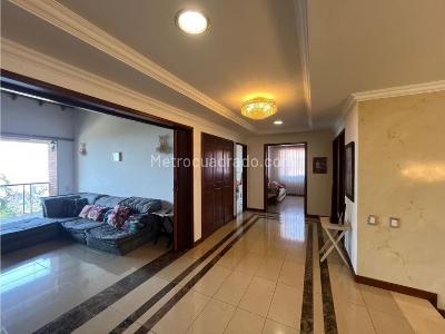 Casa de 4 alcobas en venta en Las Palmas, Medellín, 690 m² · foto 13 de 20