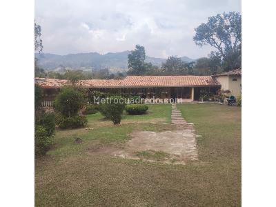 Casa de 5 alcobas en venta en El Tablazo, Rionegro, 240 m² · foto 2 de 20