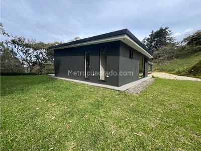 Casa de 3 alcobas en venta en Sajonia, Rionegro · foto 2 de 19