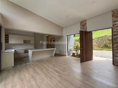 Casa de 3 alcobas en venta en Sajonia, Rionegro · foto 15 de 19