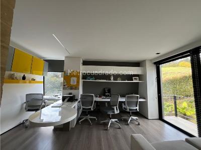 Casa de 4 alcobas en venta en Alto Palmas, Envigado, 750 m² · foto 15 de 20