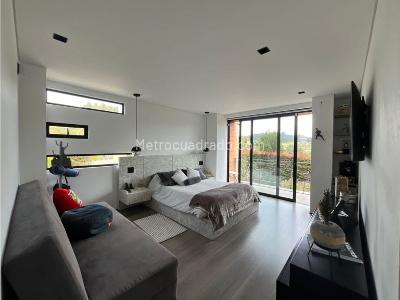 Casa de 4 alcobas en venta en Alto Palmas, Envigado, 750 m² · foto 18 de 20