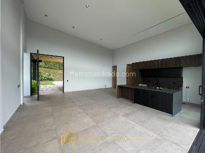 Casa de 3 alcobas en venta en Llanogrande, Rionegro, 450 m² · foto 6 de 20