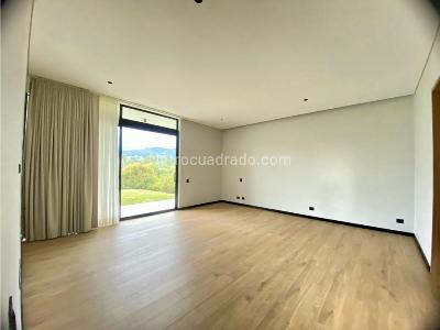 Casa de 3 alcobas en venta en Llanogrande, Rionegro, 450 m² · foto 16 de 20