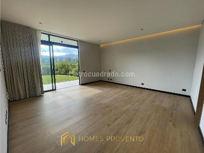 Casa de 3 alcobas en venta en Llanogrande, Rionegro, 450 m² · foto 17 de 20