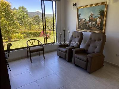 Casa de 4 alcobas en venta en Via San Antonio La Ceja, Rionegro · foto 4 de 10