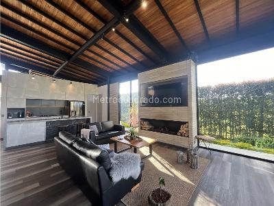 Casa de 4 alcobas en venta en Llanogrande, Rionegro, 1900 m² · foto 6 de 19