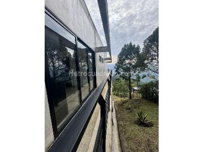 Casa de 4 alcobas en venta en El Escobero, Medellín · foto 17 de 20