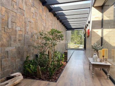 Casa de 3 alcobas en venta en Alto De Las Palmas, Medellín, 400 m² · foto 15 de 16