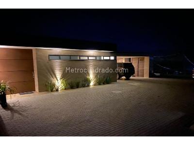 Casa de 3 alcobas en venta en Alto De Las Palmas, Medellín, 400 m² · foto 16 de 16