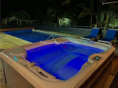 Casa de 4 alcobas en venta en Llanogrande, Rionegro, 600 m² · foto 2 de 20