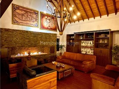 Casa de 4 alcobas en venta en Llanogrande, Rionegro, 600 m² · foto 3 de 20