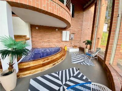 Casa de 5 alcobas en venta en Alto De Las Palmas, Medellín, 920 m² · foto 16 de 20