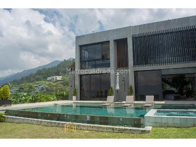 Casa de 4 alcobas en venta en Las Palmas, Medellín · foto 9 de 20