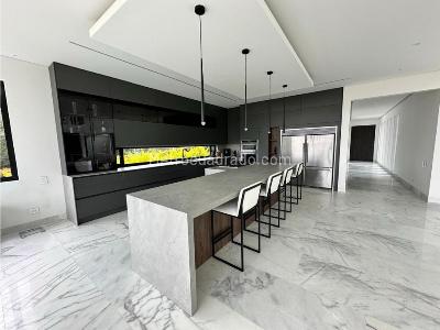 Casa de 5 alcobas en venta en El Tablazo, Rionegro · foto 2 de 20