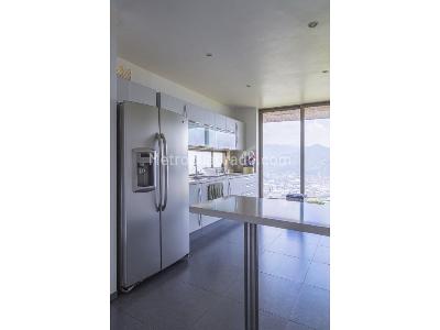 Casa de 4 alcobas en venta en Sabaneta, Medellín, 1392 m² · foto 9 de 20