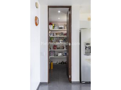 Casa de 4 alcobas en venta en Sabaneta, Medellín, 1392 m² · foto 18 de 20