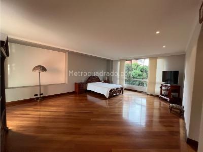 Apartamento de 4 alcobas en venta en El Poblado, Medellín, 410 m² · foto 5 de 20