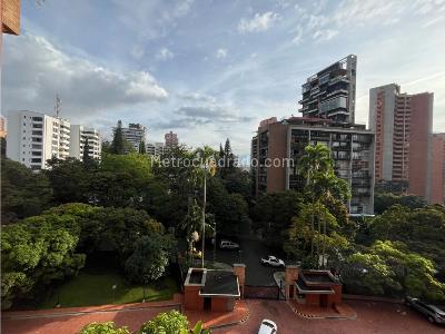 Apartamento de 4 alcobas en venta en El Poblado, Medellín, 410 m² · foto 6 de 20
