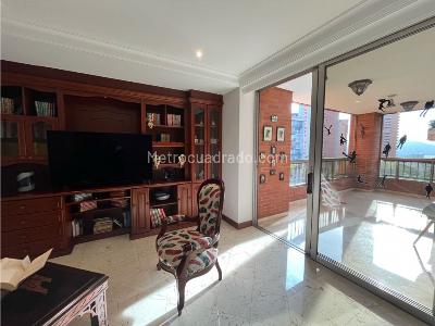 Apartamento de 4 alcobas en venta en El Poblado, Medellín, 410 m² · foto 13 de 20