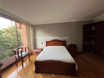 Apartamento de 4 alcobas en venta en El Poblado, Medellín, 410 m² · foto 16 de 20