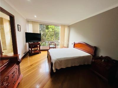 Apartamento de 4 alcobas en venta en El Poblado, Medellín, 410 m² · foto 18 de 20