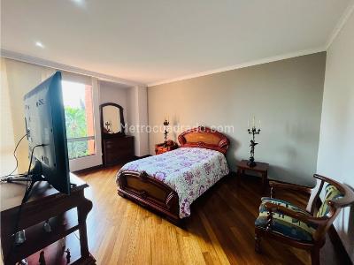 Apartamento de 4 alcobas en venta en El Poblado, Medellín, 410 m² · foto 20 de 20