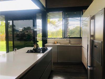 Casa de 5 alcobas en venta en Via Rionegro La Ceja, Rionegro · foto 6 de 20