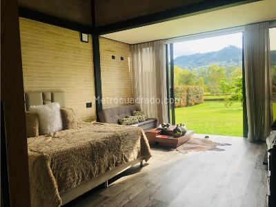 Casa de 5 alcobas en venta en Via Rionegro La Ceja, Rionegro · foto 17 de 20