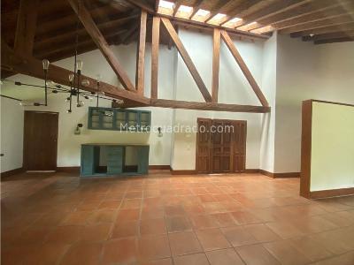 Casa de 5 alcobas en venta en Llanogrande, Rionegro · foto 3 de 10